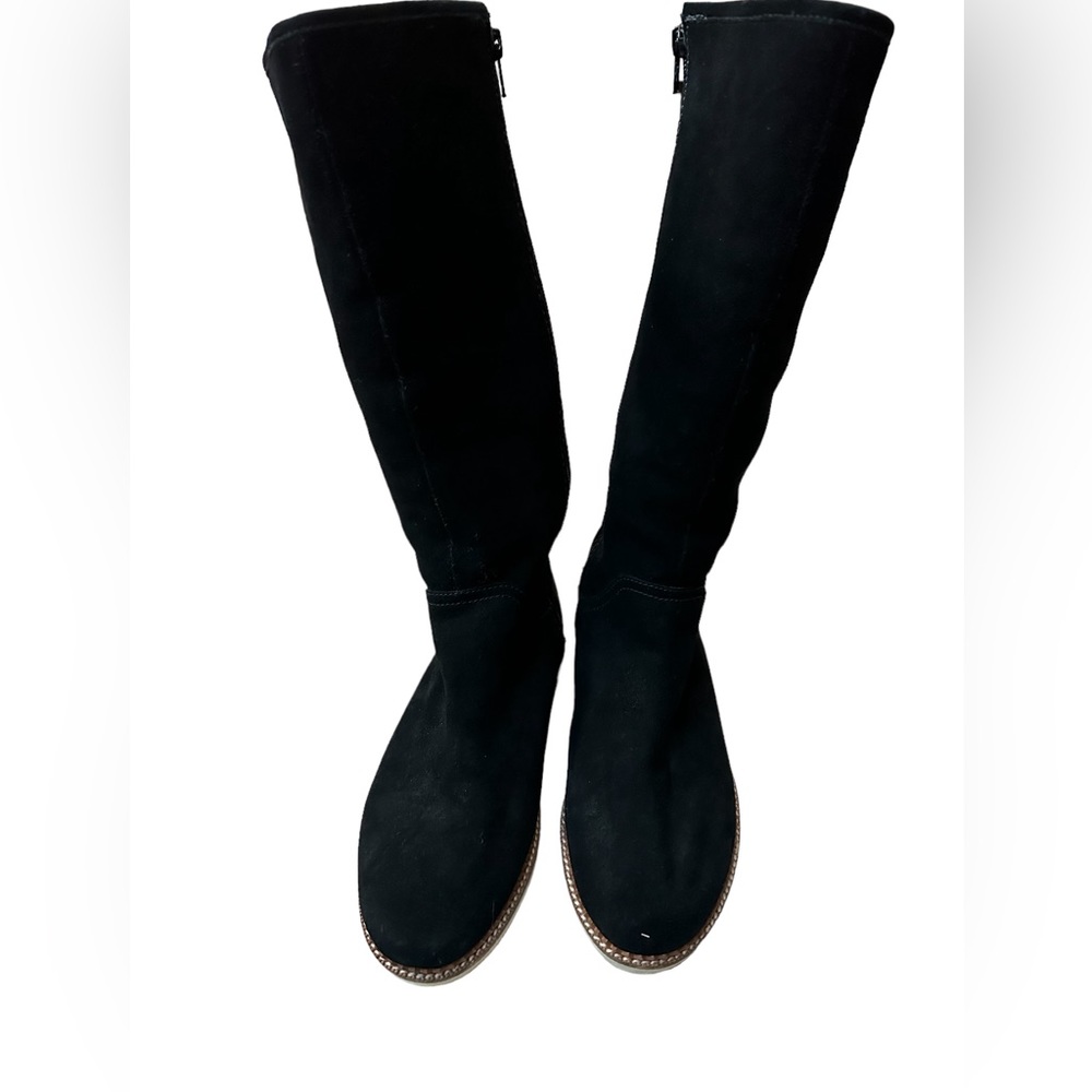 ❄️ Luciano Barachini Suede Boots flat with chenille like linings size 8 Black